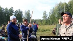 Жители Такмыка, одного из сел Большереченского района