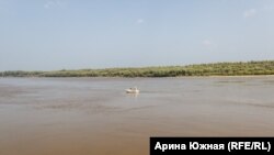 Гульфан Садыков едет за мной, чтобы переправить меня на чепляровкий берег