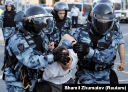 Так в Москве проходила несогласованная протестная акция 27 июля