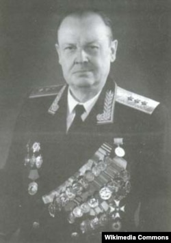 Генерал КГБ Александр Сахаровский (1909-1983) решил победить "американский сионизм"