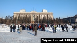 Красноярск, митинг за "чистое небо"