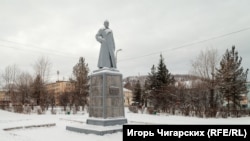 Памятник Дзержинскому в Сорске