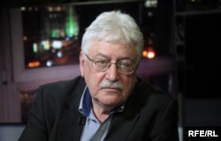 Юрий Пивоваров