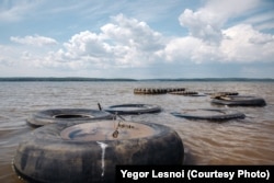 Шины в Иркутском водохранилище